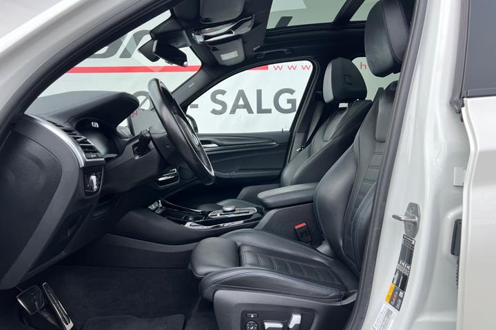 Hvid BMW iX3 fra 2023
