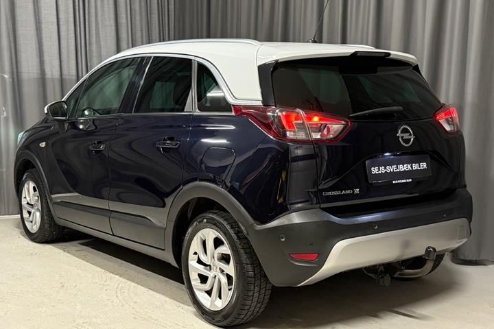 Blå Opel Crossland X fra 2019