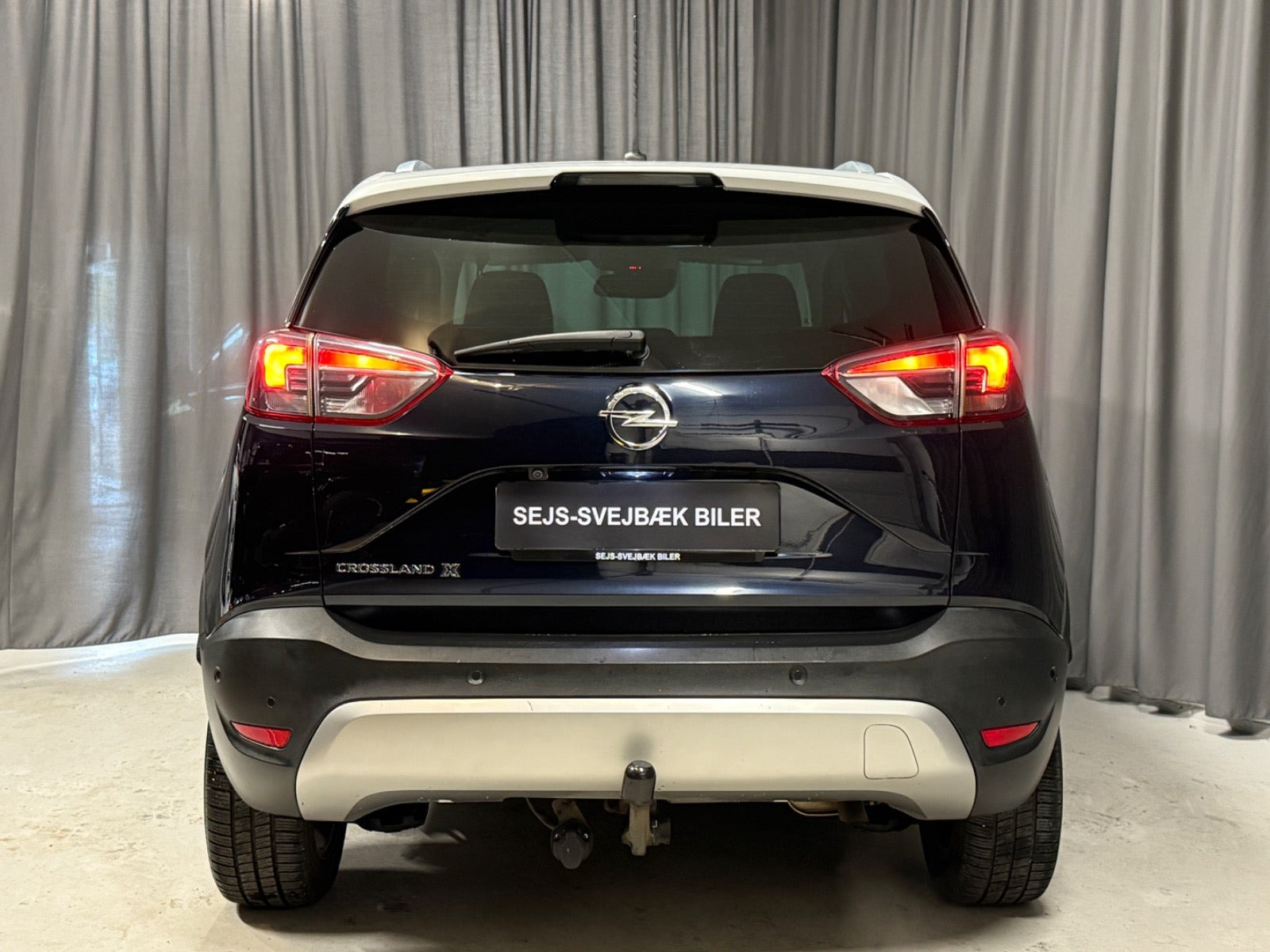 Blå Opel Crossland X fra 2019