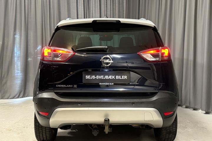 Blå Opel Crossland X fra 2019