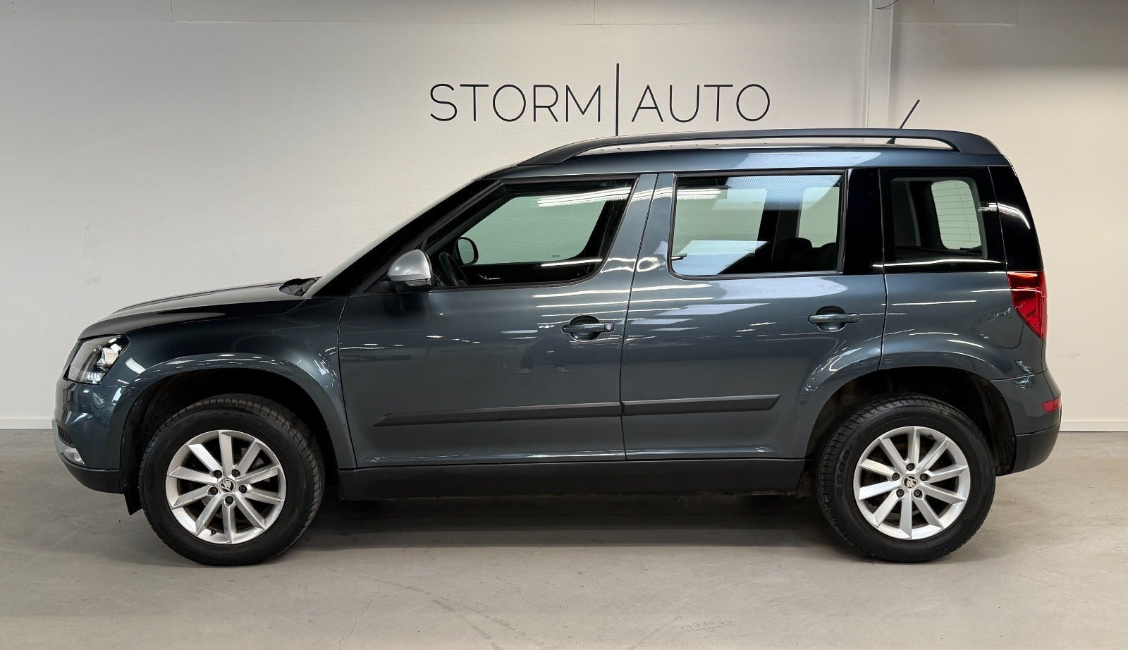 Hvid Skoda Yeti Outdoor fra 2017 set udefra