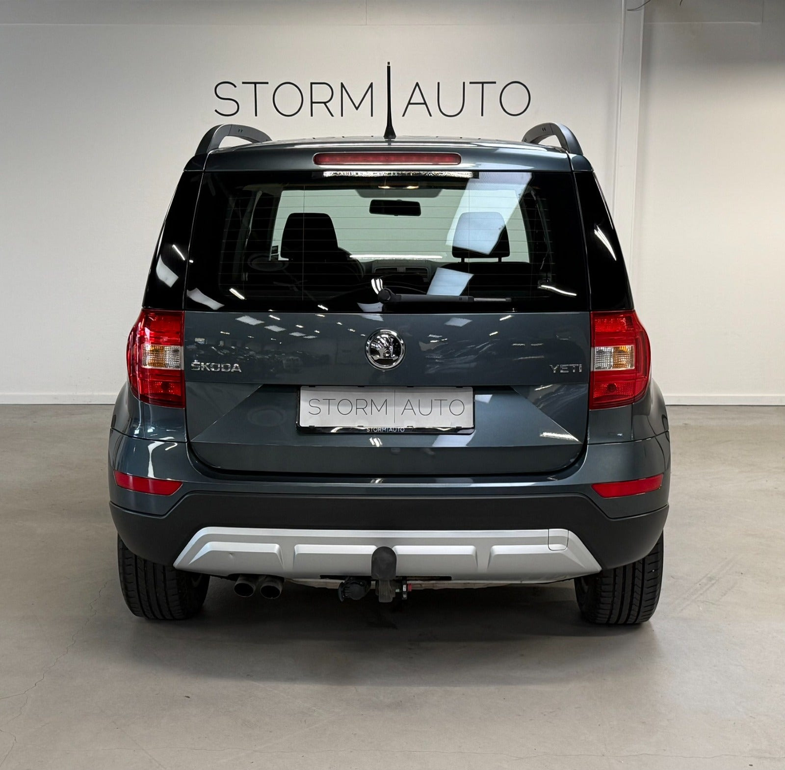 Hvid Skoda Yeti Outdoor fra 2017 set udefra
