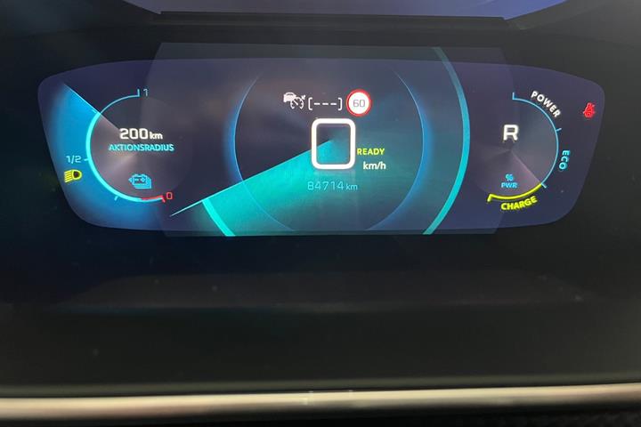 Hvid Peugeot e-208 fra 2021