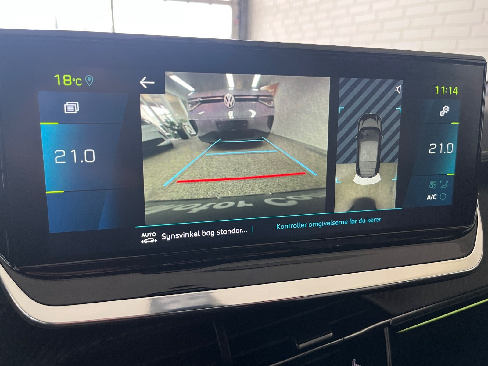 Hvid Peugeot e-208 fra 2021