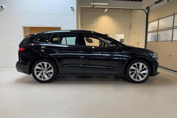 Sort Skoda Enyaq fra 2021