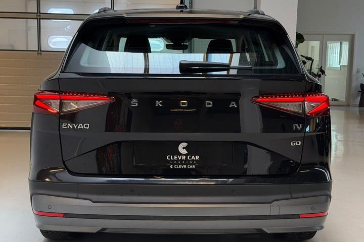 Sort Skoda Enyaq fra 2021