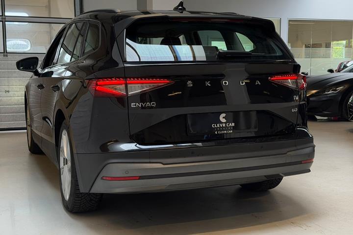 Sort Skoda Enyaq fra 2021