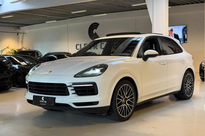 Hvid Porsche Cayenne fra 2017