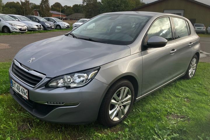 undefined Peugeot 308 fra 2017 set udefra