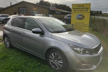 Peugeot 308 1,5 BlueHDi 130 Allure Sky