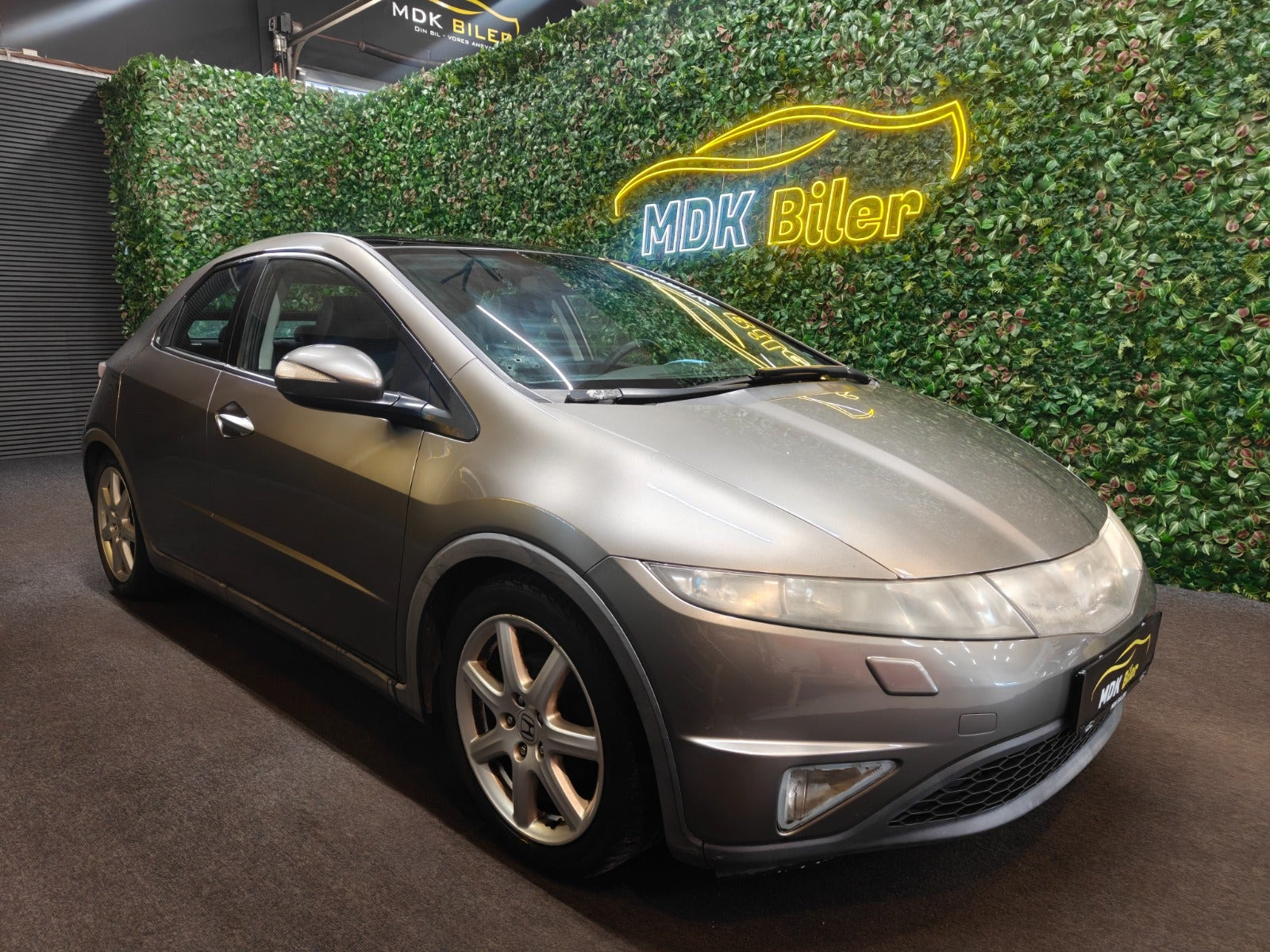 Honda Civic 1,8 Executive