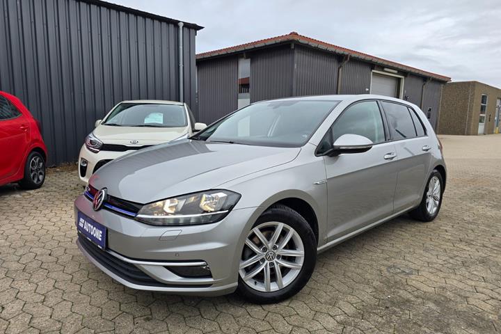 Sølv VW Golf VII fra 2018