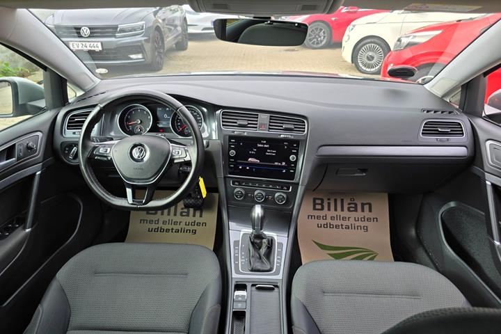 Sølv VW Golf VII fra 2018