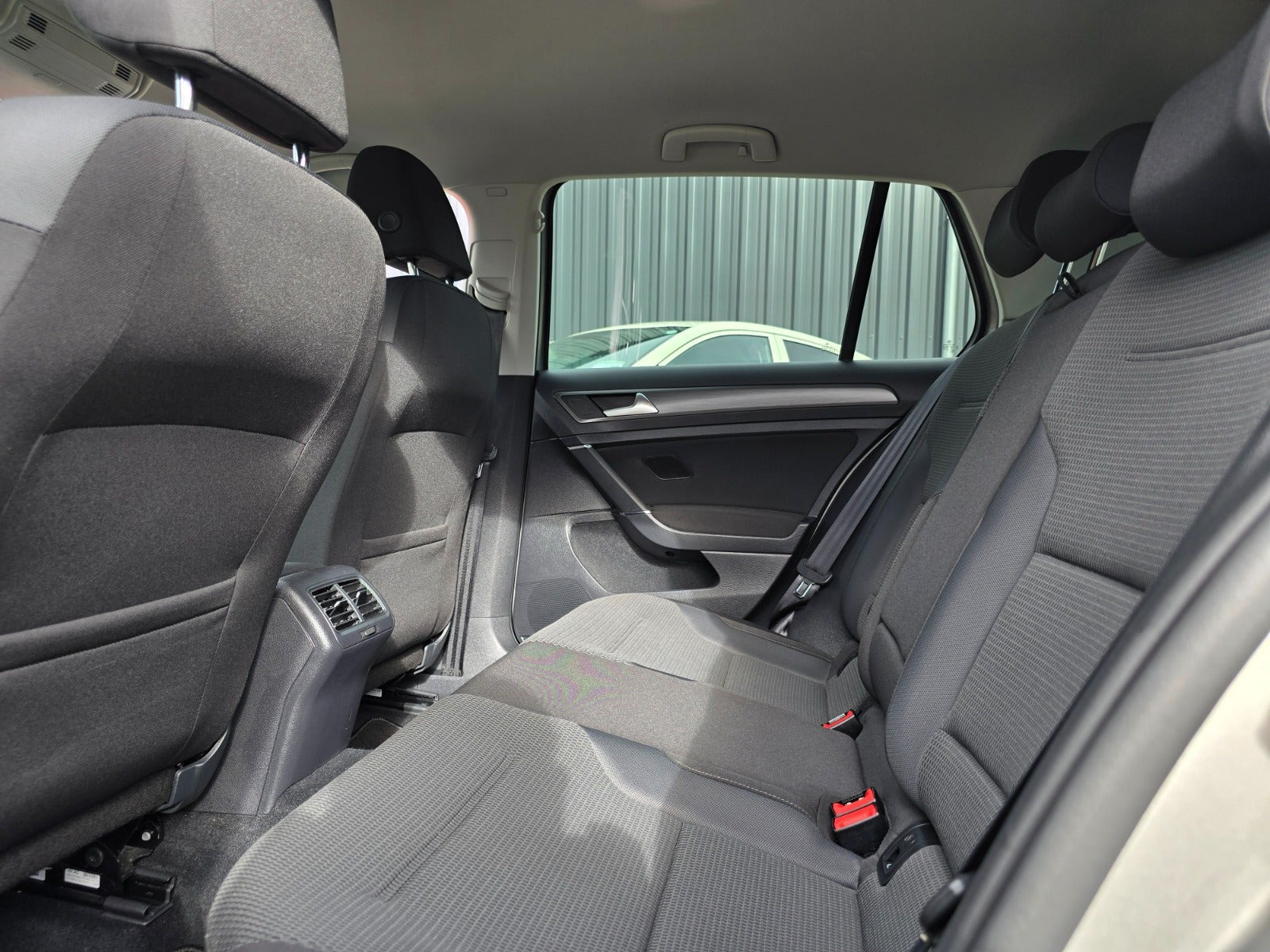 Sølv VW Golf VII fra 2018