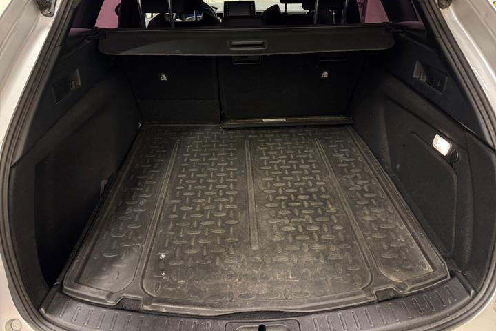 Sølv Toyota Corolla fra 2019