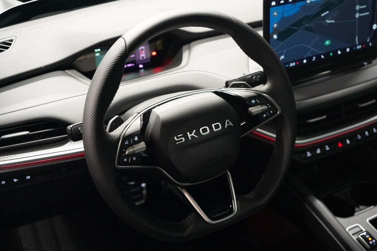 Blå Skoda Enyaq fra 2026