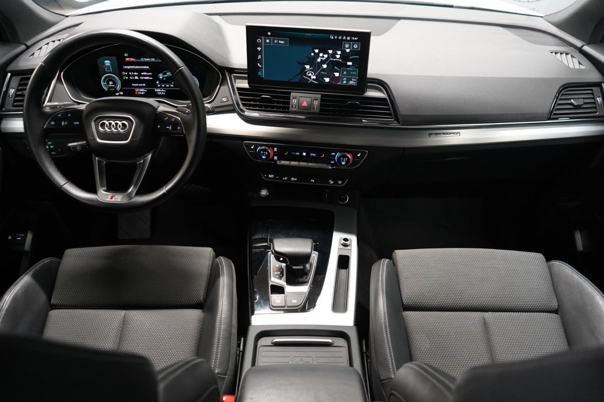 Hvid Audi Q5 fra 2023