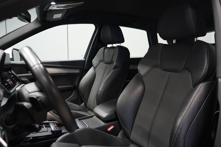 Hvid Audi Q5 fra 2023
