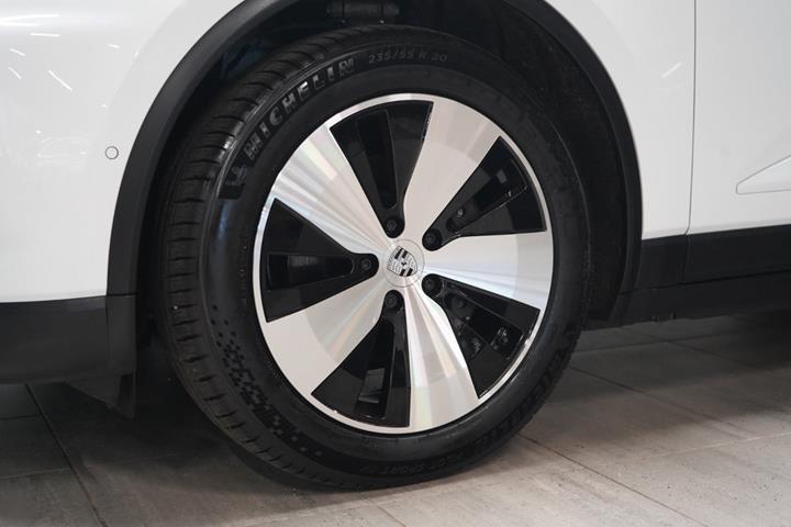 Hvid Porsche Macan fra 2025