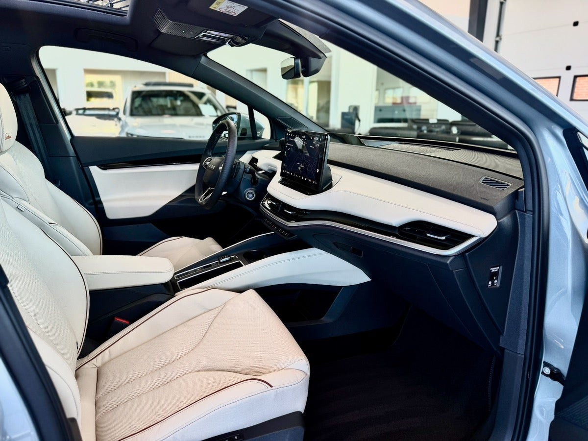 Sølv Skoda Enyaq fra 2026