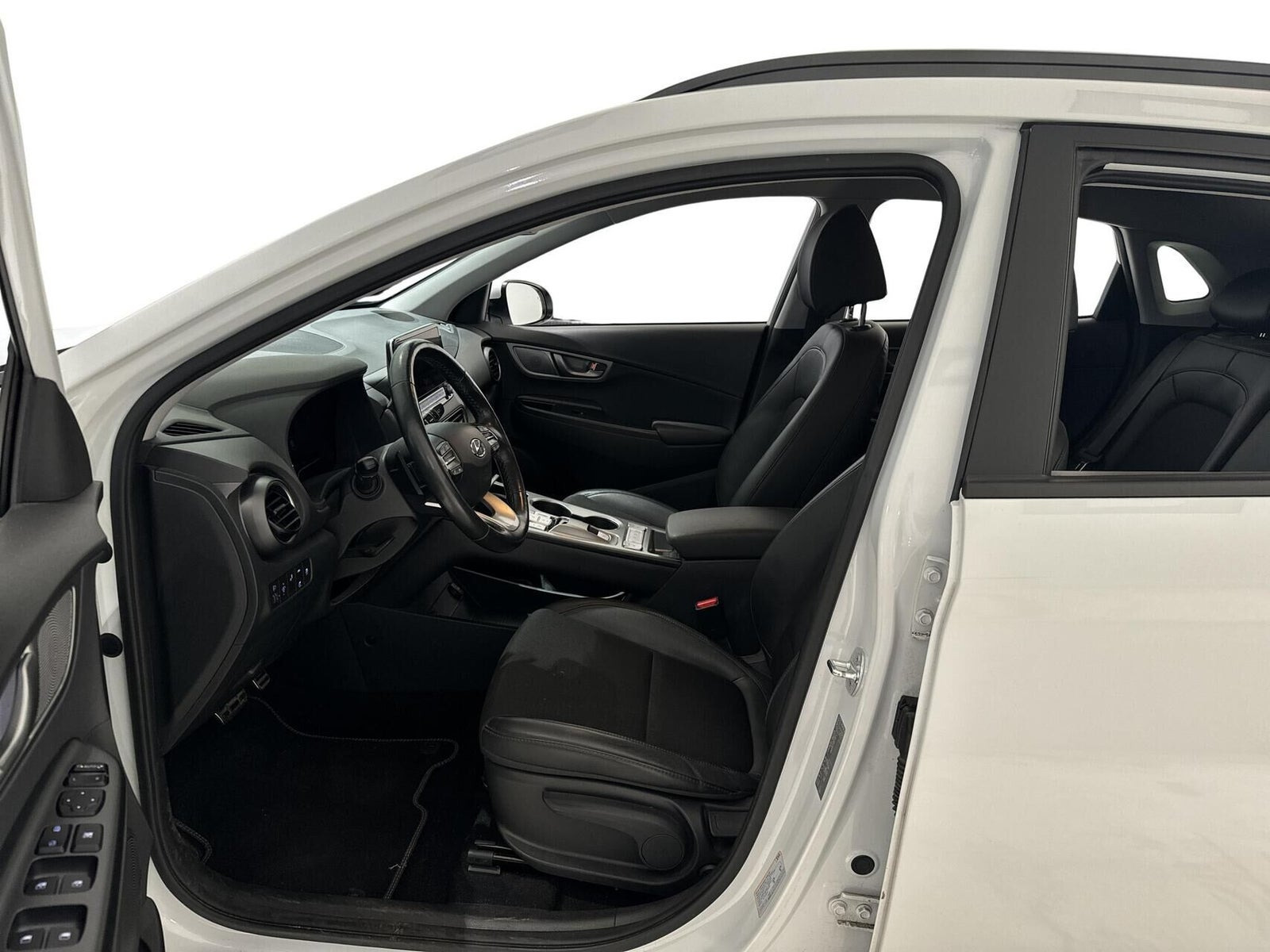 Hvid Hyundai Kona fra 2021