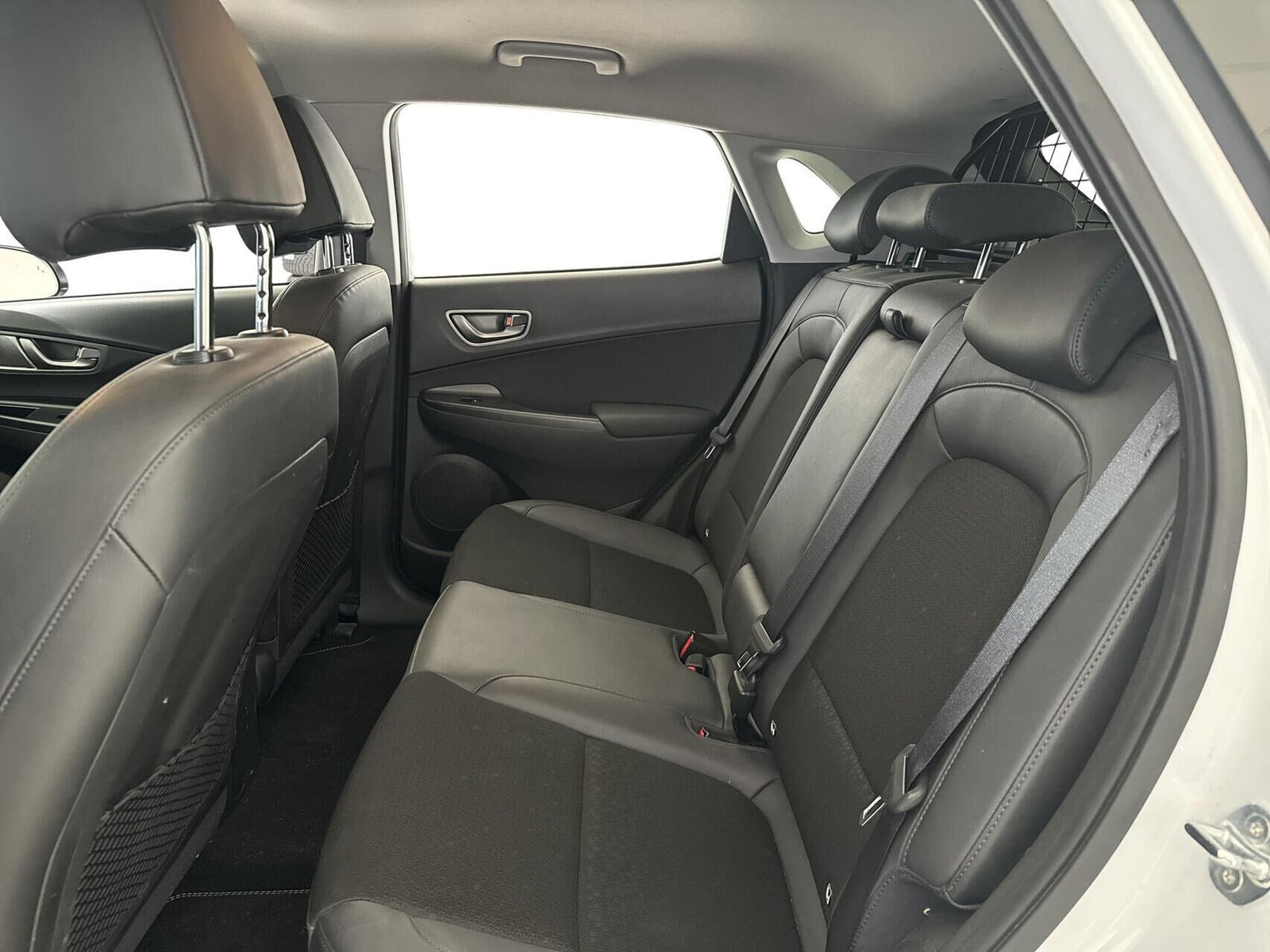 Hvid Hyundai Kona fra 2021