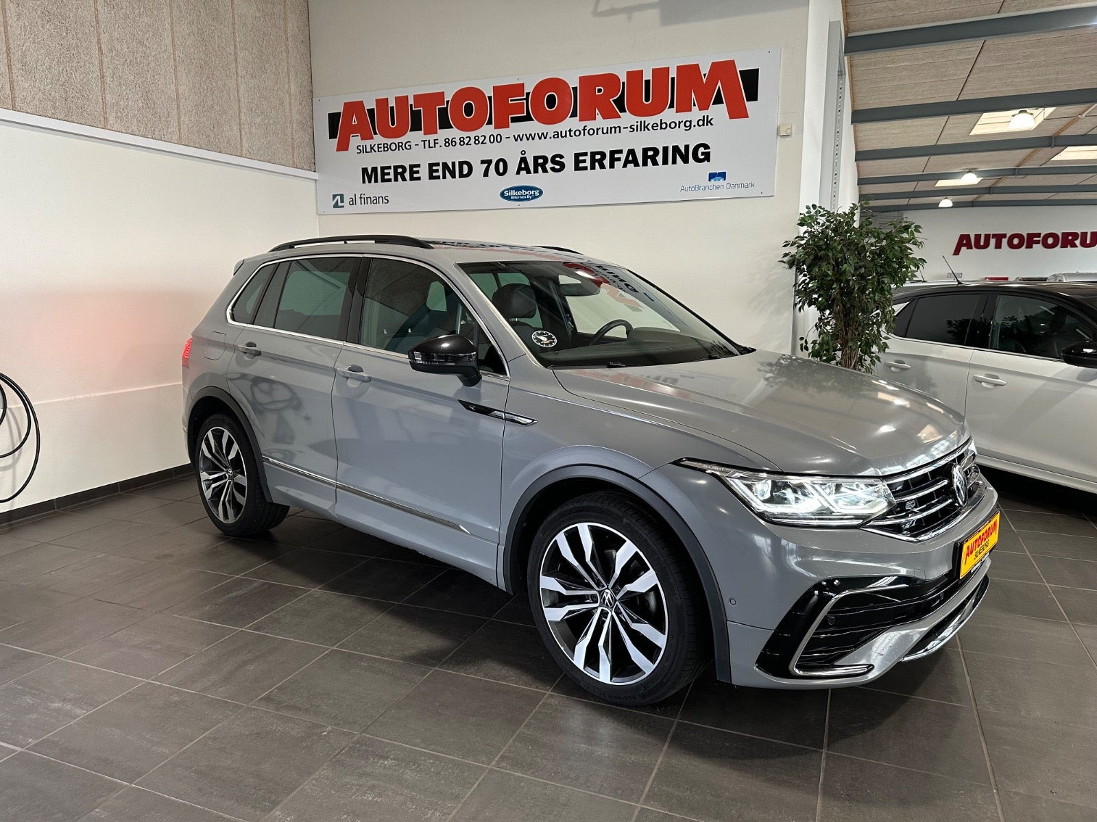 VW Tiguan 1,5 TSi 150 R-line DSG Van