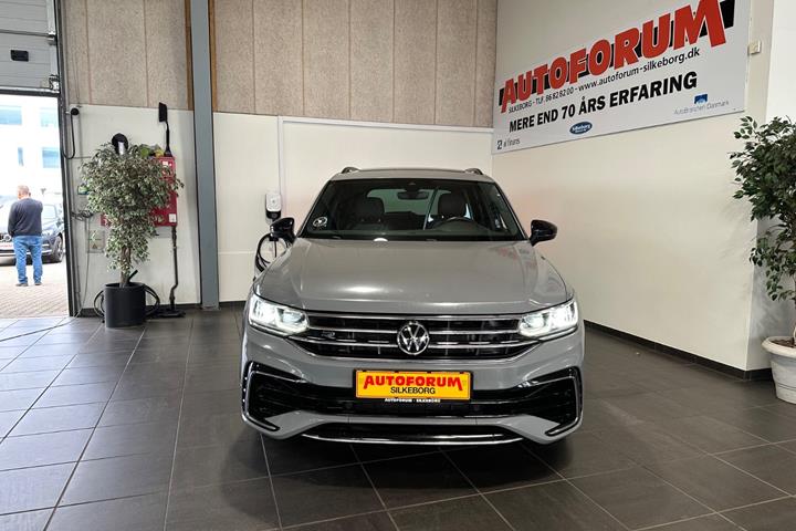 Sort VW Tiguan fra 2023