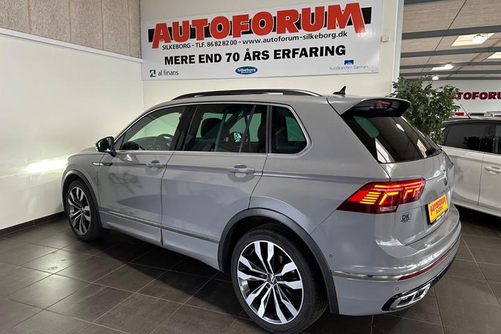 Sort VW Tiguan fra 2023
