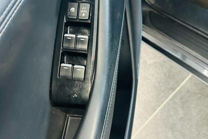 Grå Mazda 6 fra 2018