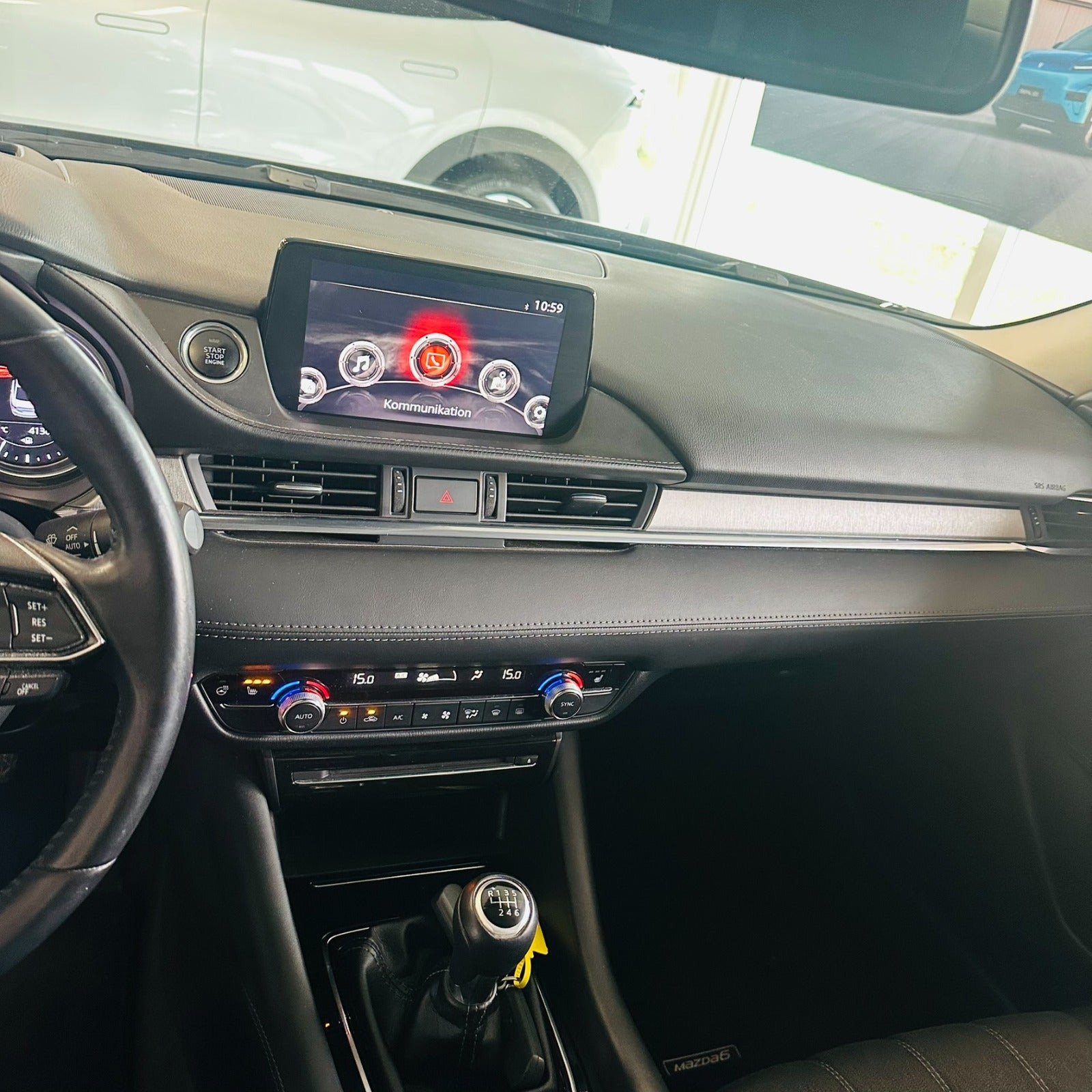 Grå Mazda 6 fra 2018