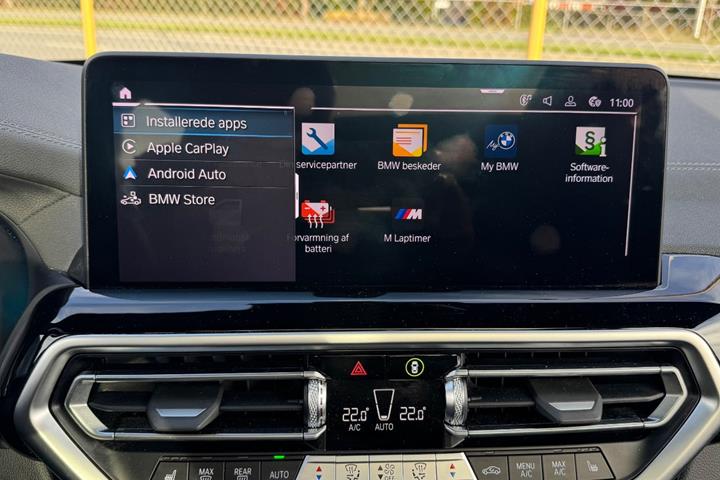 Blå BMW iX3 fra 2022