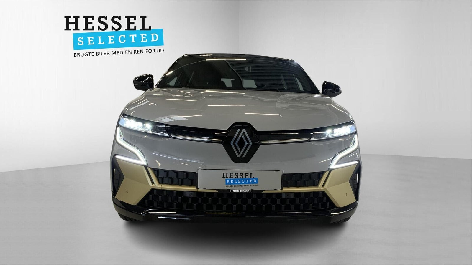 Grå Renault Megane E-Tech fra 2023