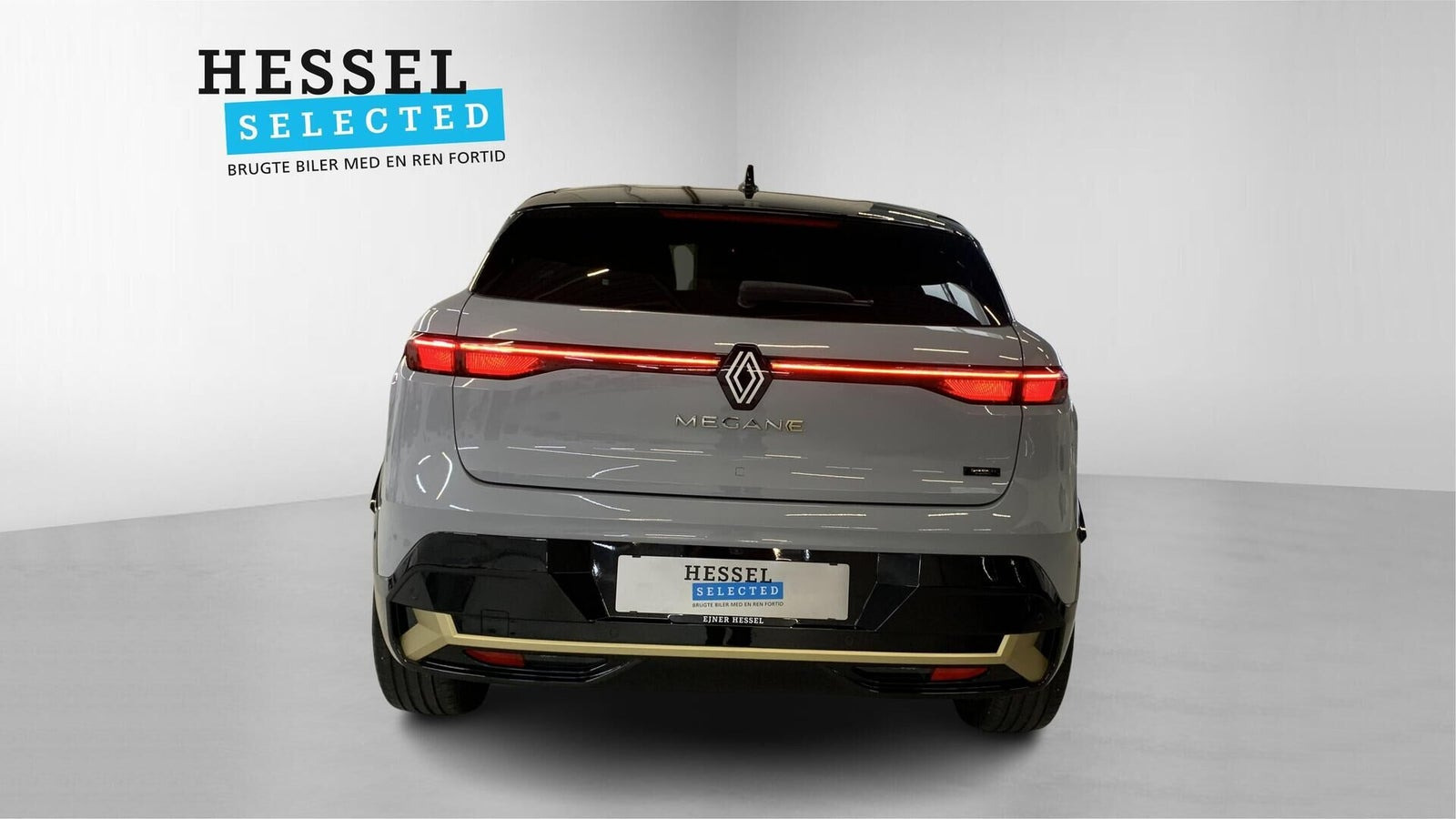 Grå Renault Megane E-Tech fra 2023