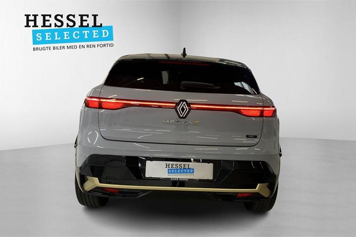 Grå Renault Megane E-Tech fra 2023