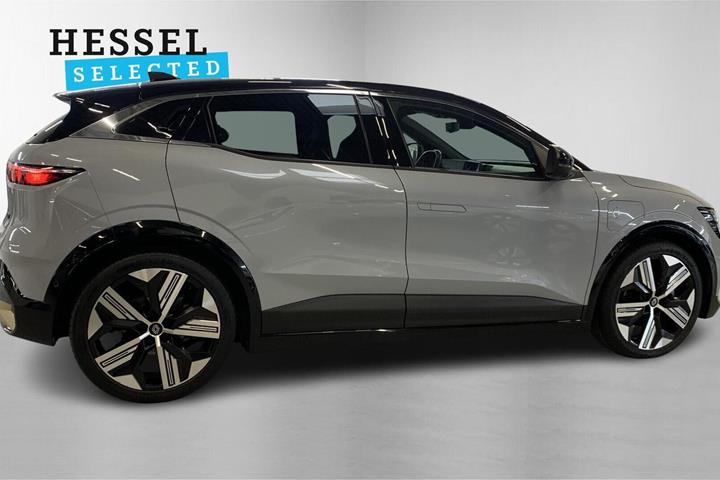 Grå Renault Megane E-Tech fra 2023
