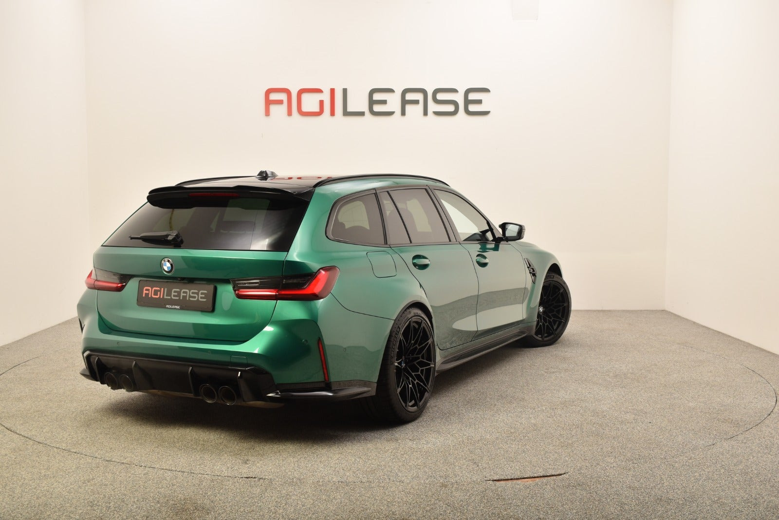Grøn BMW M3 fra 2024