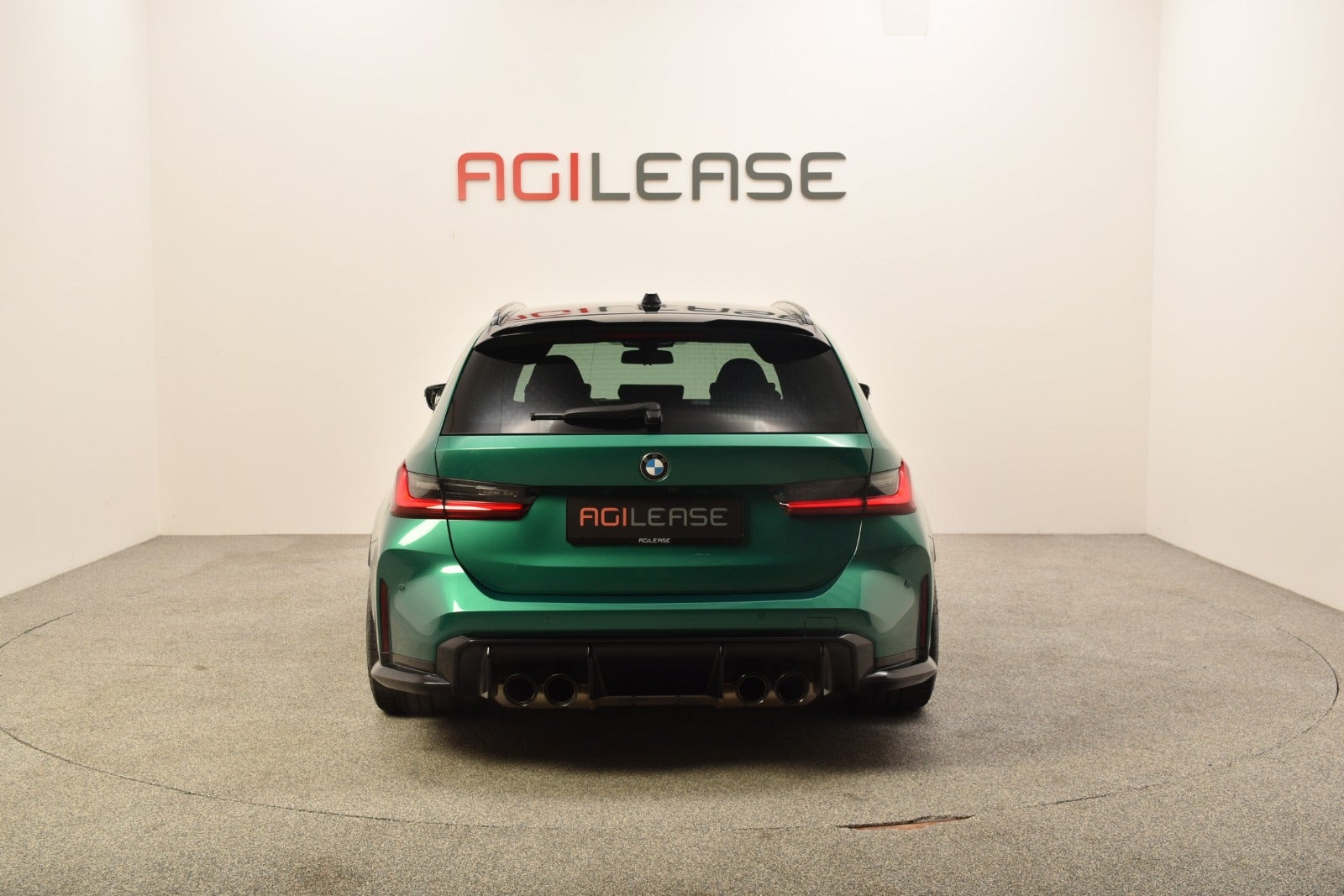 Grøn BMW M3 fra 2024