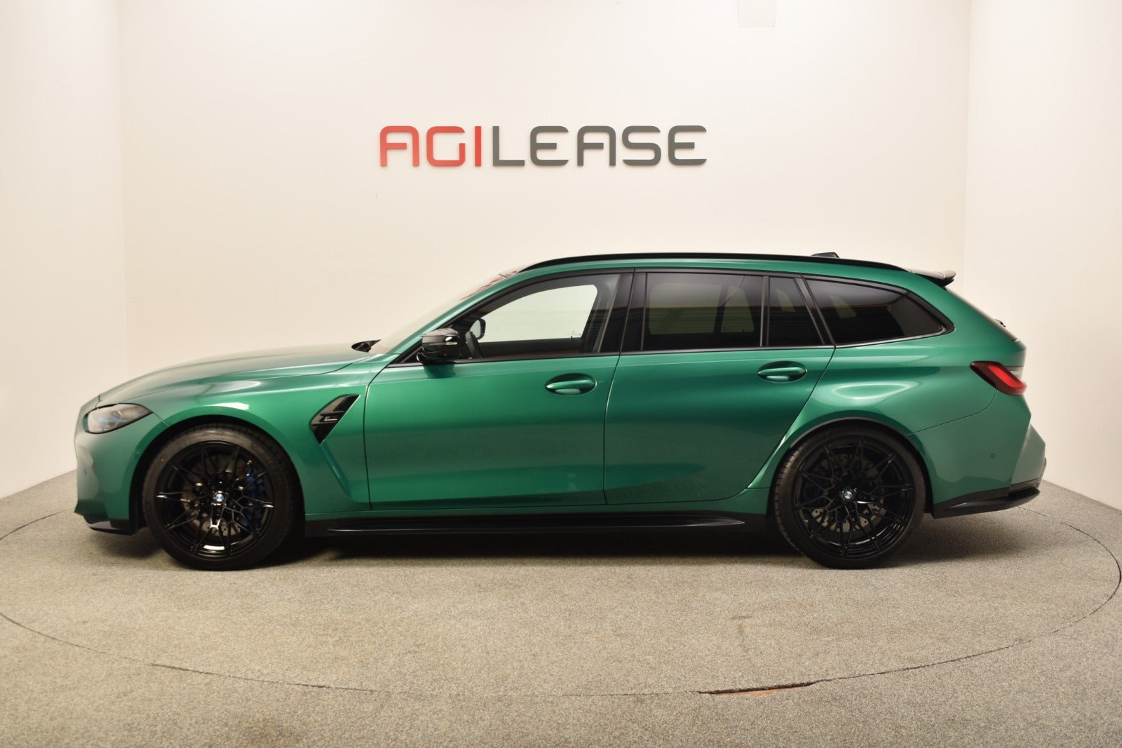 Grøn BMW M3 fra 2024