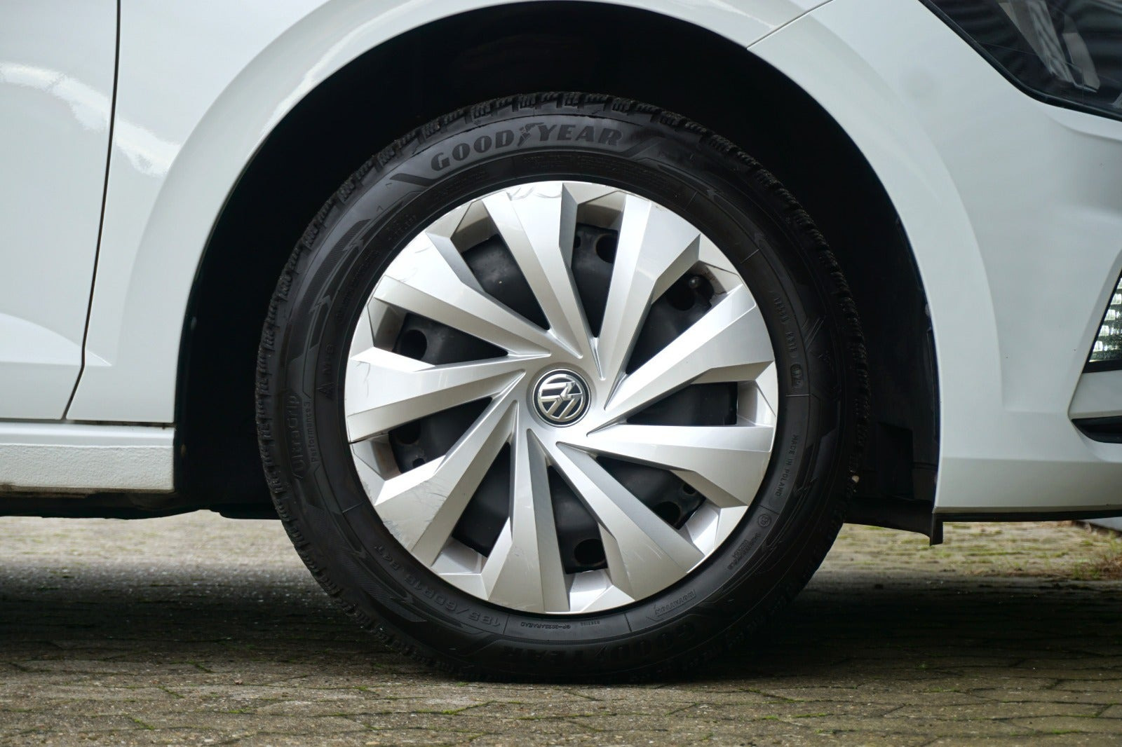 Hvid VW Polo fra 2018