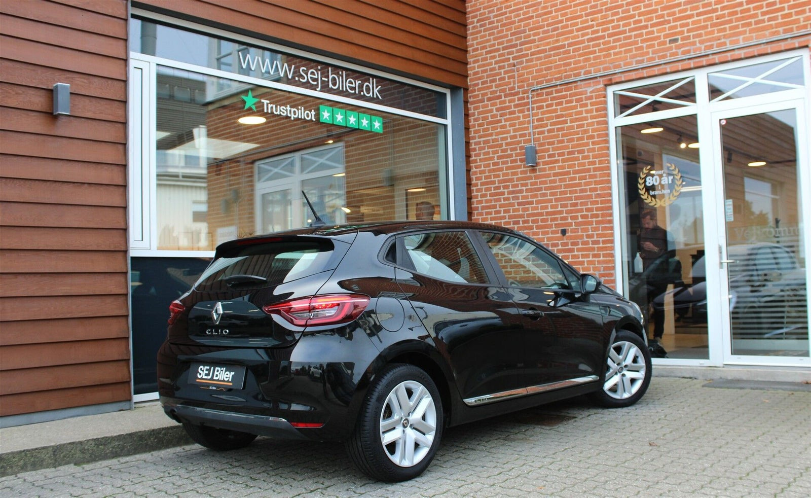 Sort Renault Clio V fra 2020
