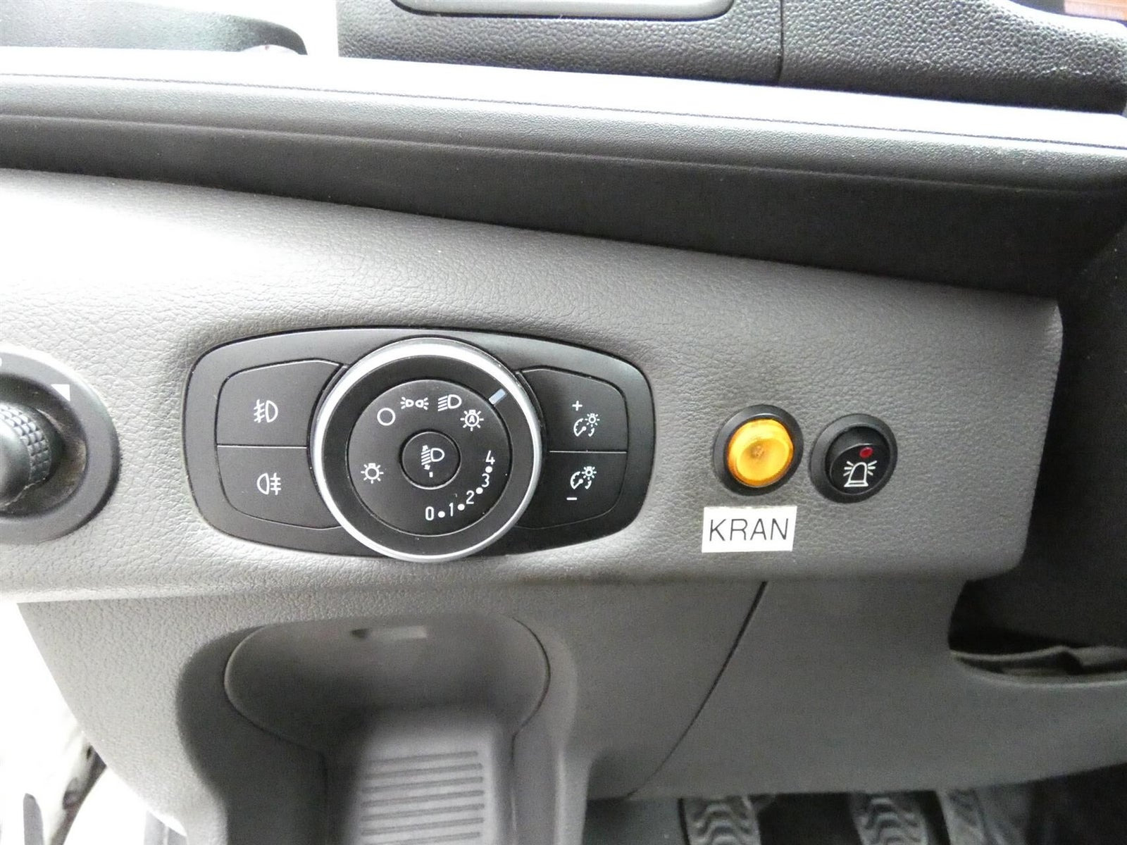 Hvid Ford Transit 350 L3 Chassis fra 2020