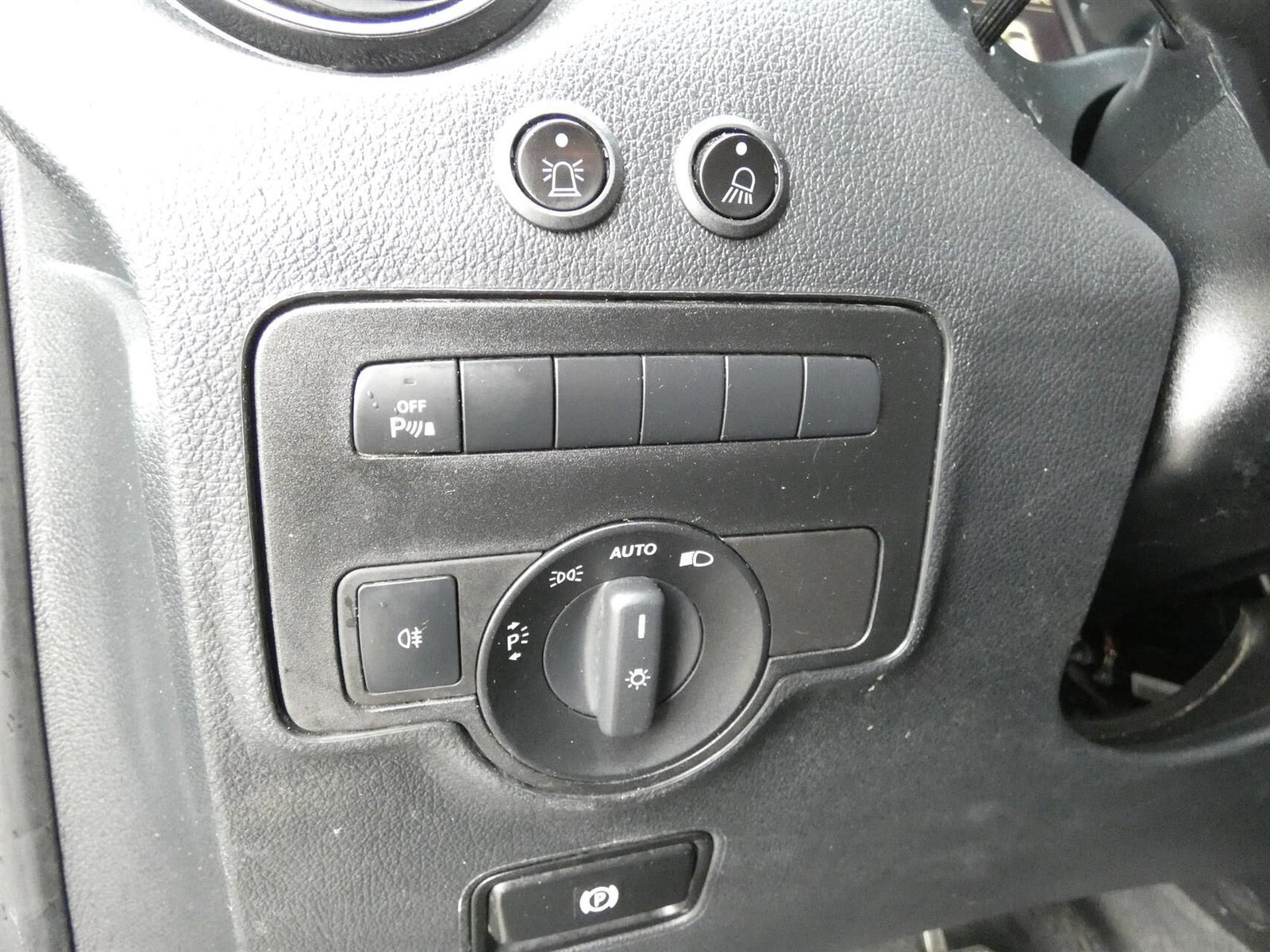 Sort Mercedes Vito 116 fra 2022
