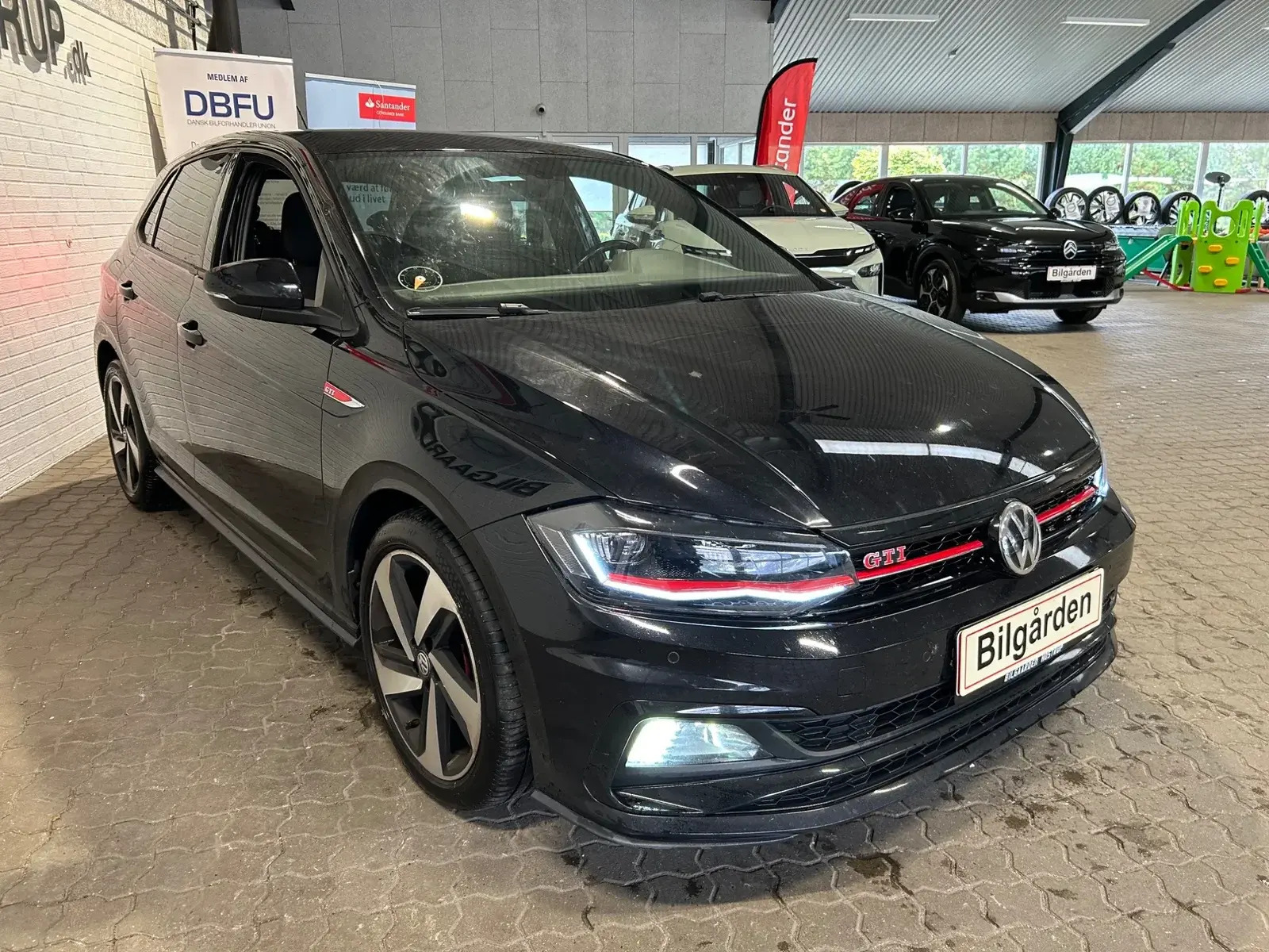 Sort VW Polo fra 2019