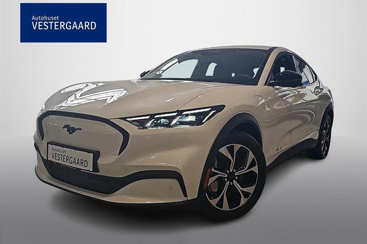 Hvid Ford Mustang Mach-E fra 2025