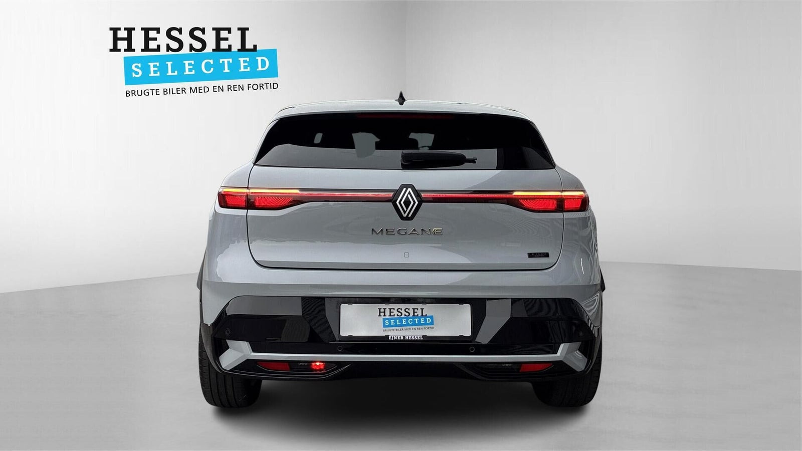 Grå Renault Megane E-Tech fra 2023