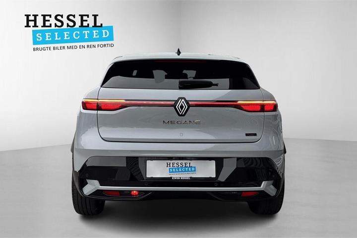Grå Renault Megane E-Tech fra 2023