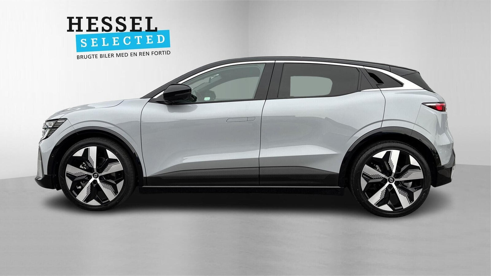 Grå Renault Megane E-Tech fra 2023