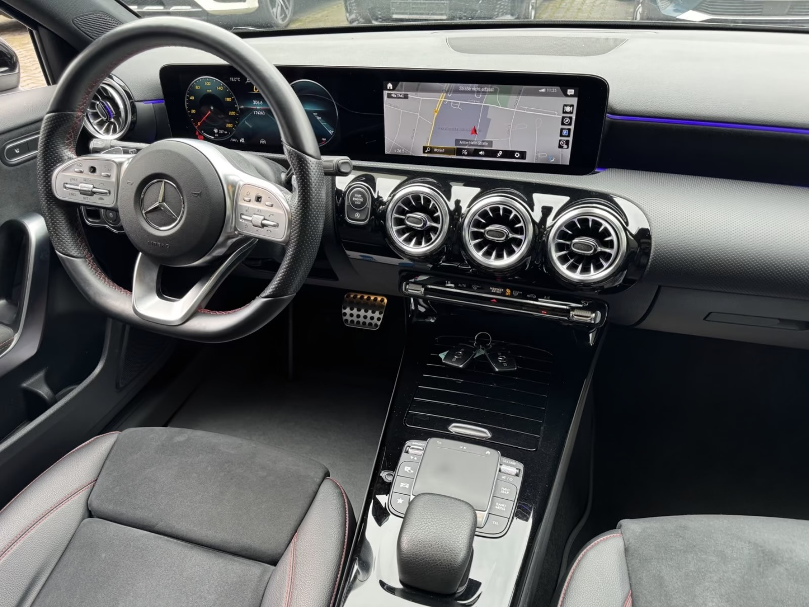 Sort Mercedes A200 d fra 2020