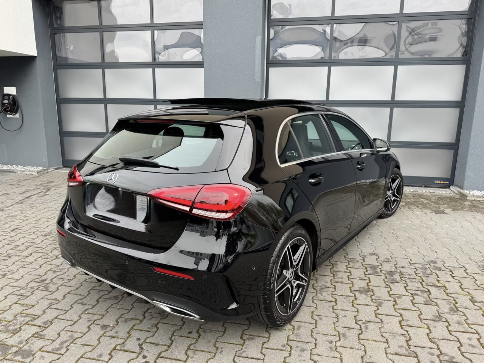 Sort Mercedes A200 d fra 2020